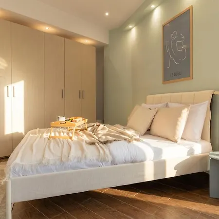 Light Retreat Spacious & Modern Thessaloníki